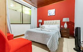 Private Bedroom 10 Minutes From The Sjo Airport